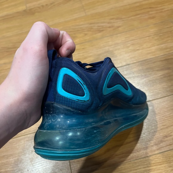 Nike Air Max 720 size 5y - Picture 8 of 9
